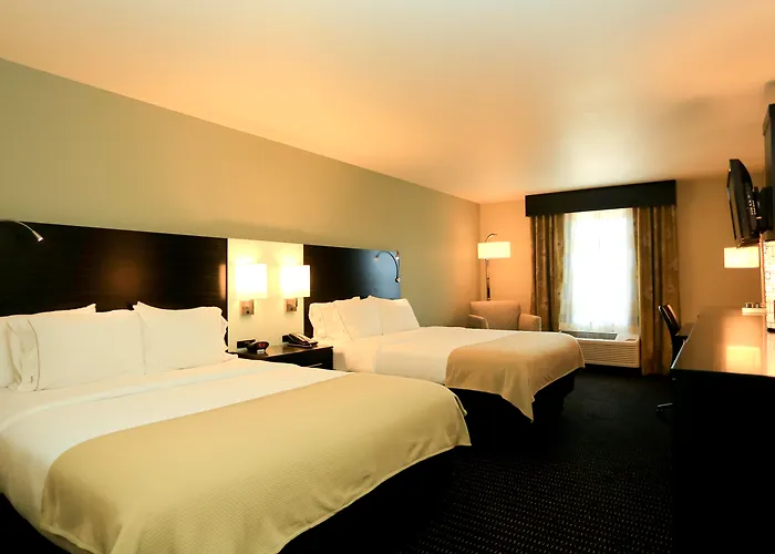 Holiday Inn Express & Suites Marion Northeast By Ihg
