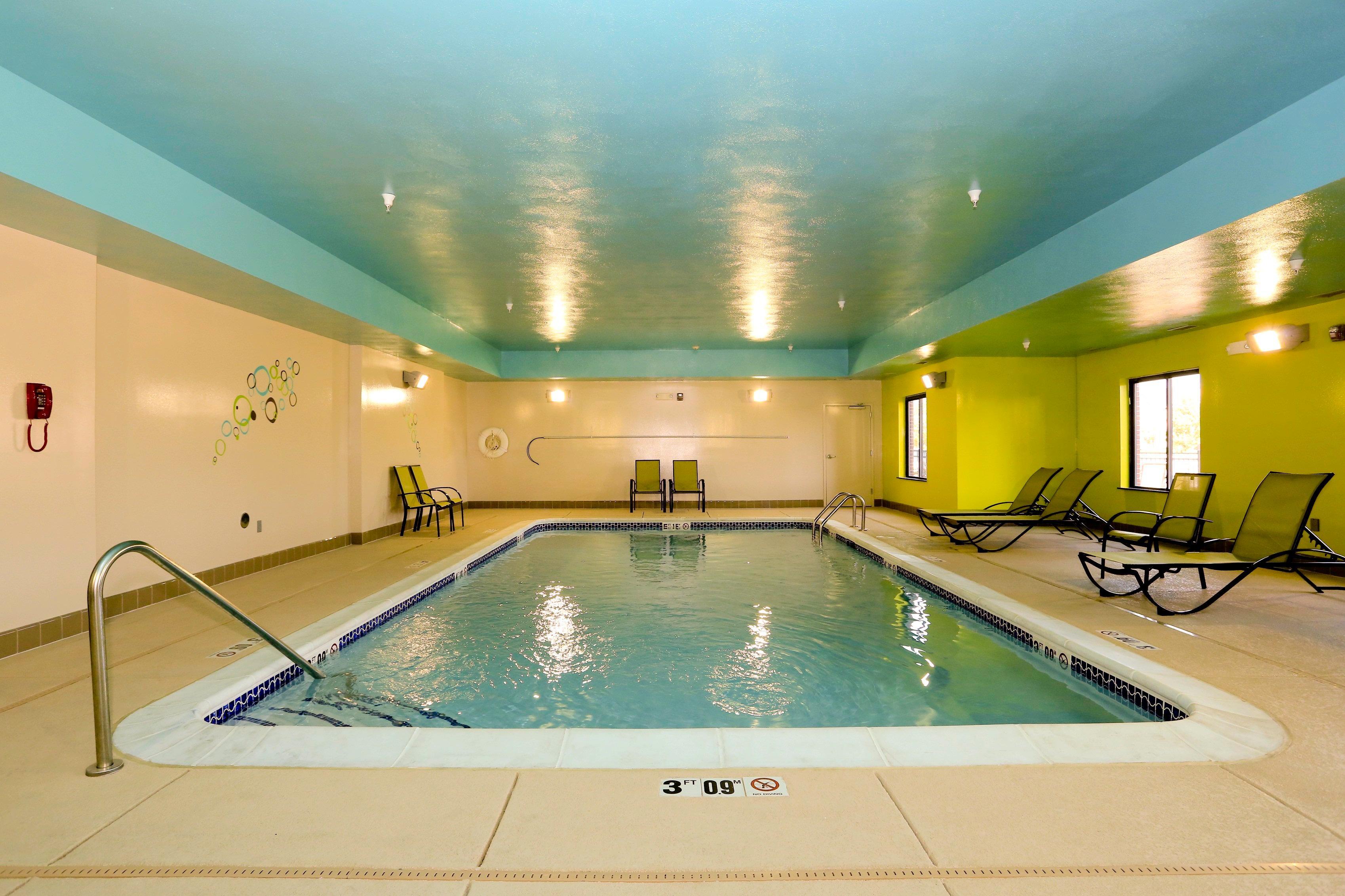 Express & Northeast By Ihg Marion