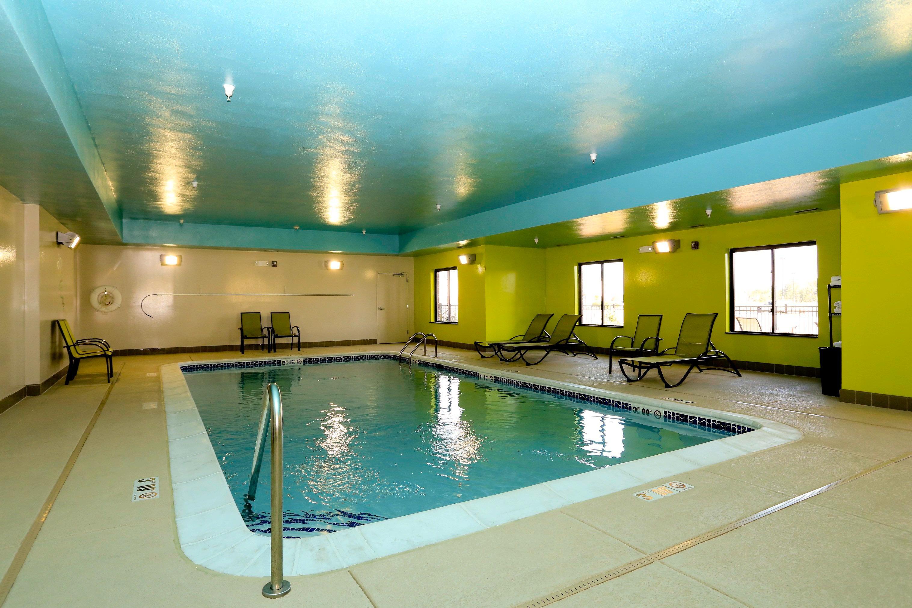 Express & Northeast By Ihg Hotel Marion
